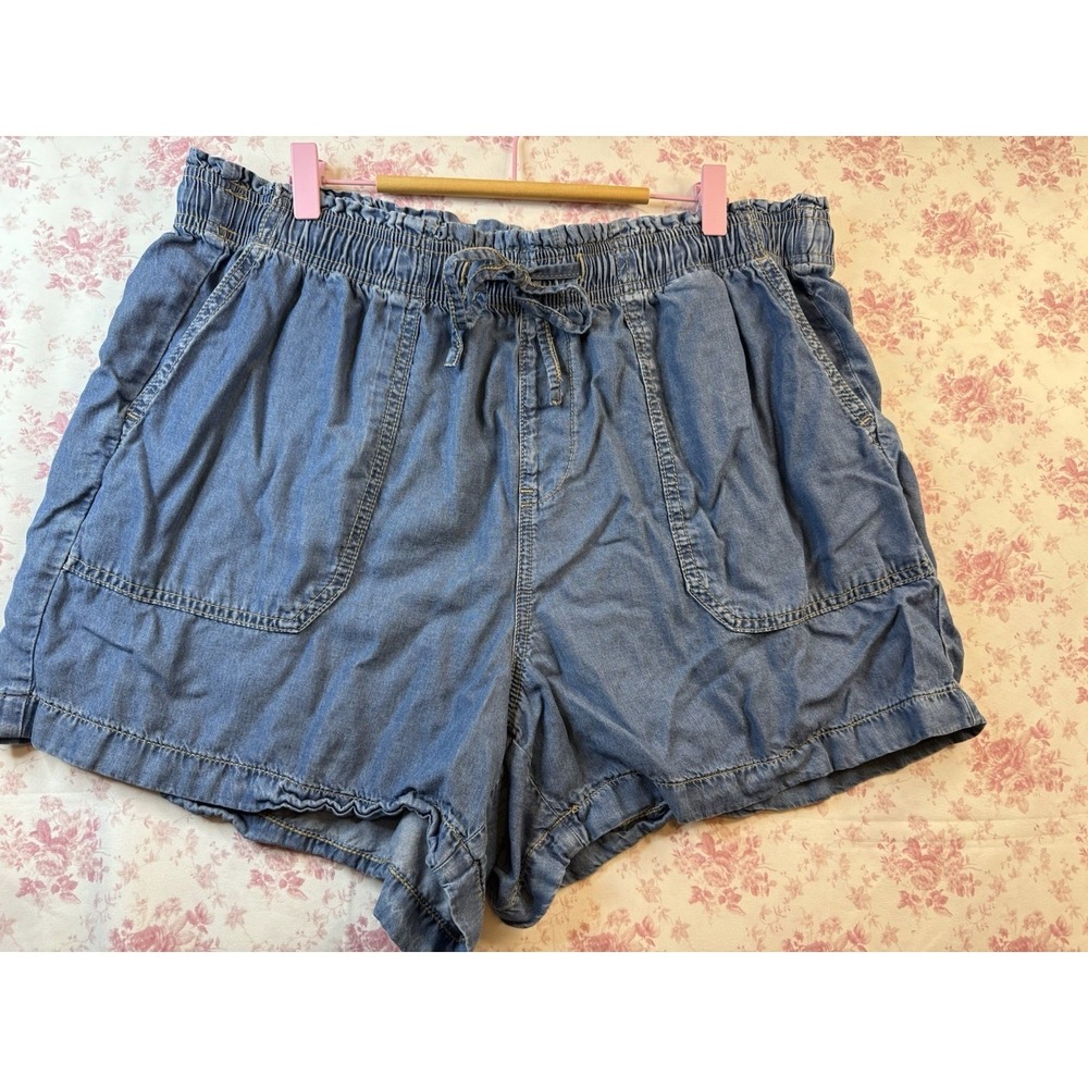 Torrid Chambray Denim Pull On Shorts Size 1 Elastic Waist Drawstring